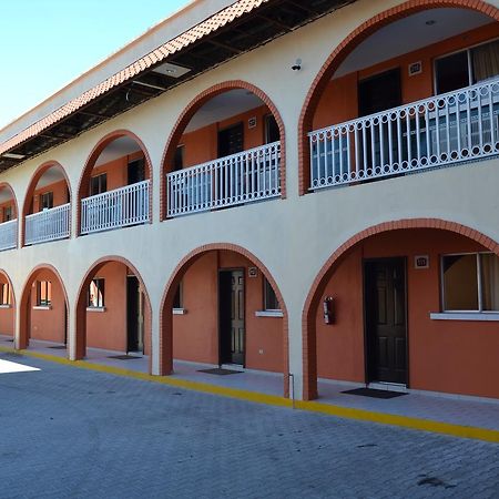 Las Torres Hotel Mexicali Exterior photo