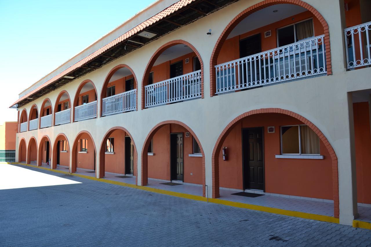 Las Torres Hotel Mexicali Exterior photo