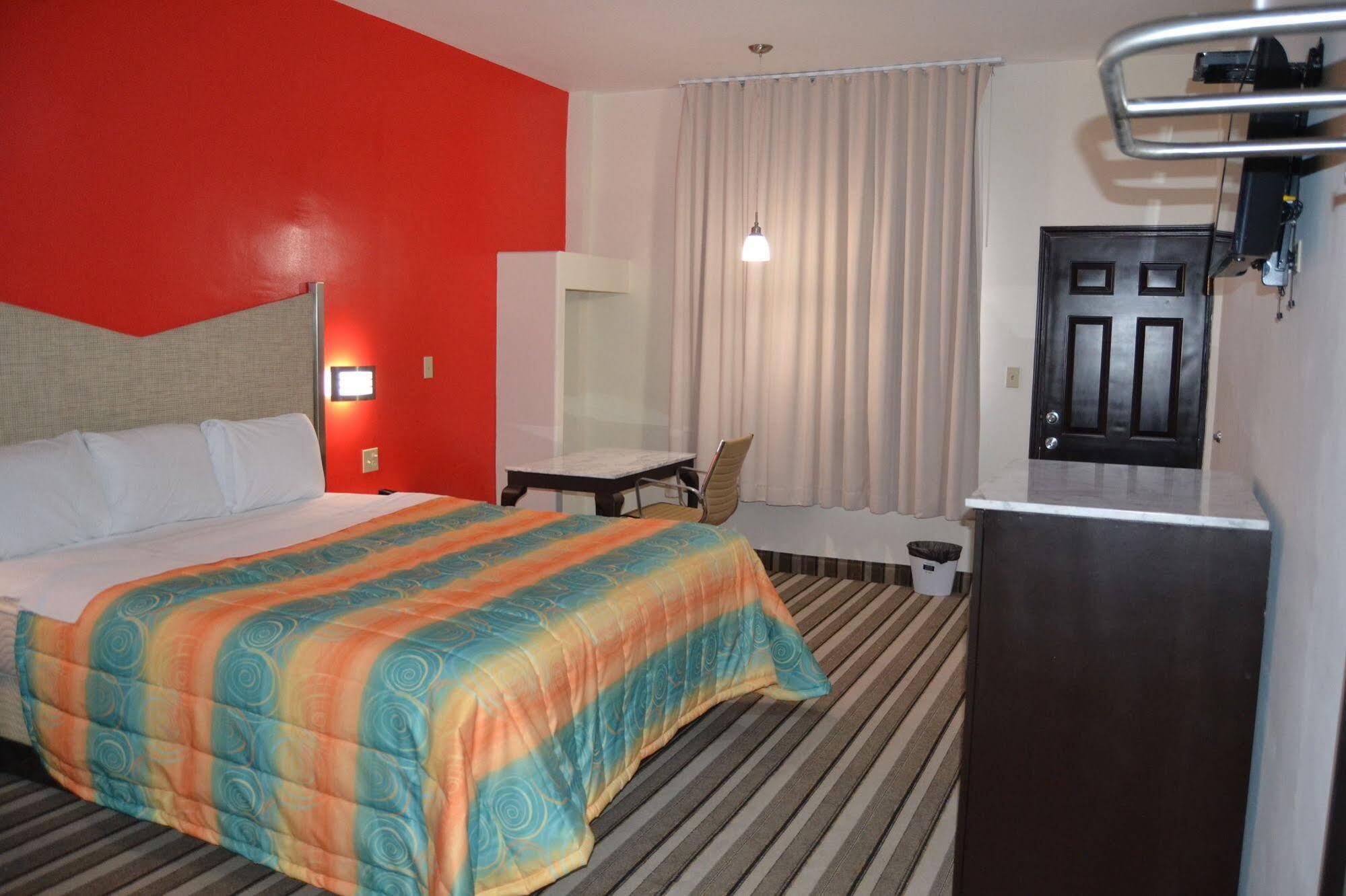 Las Torres Hotel Mexicali Exterior photo